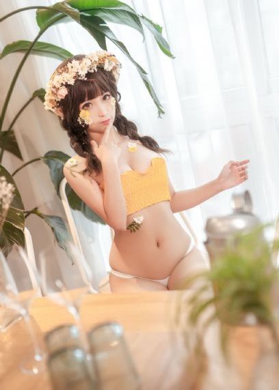 全黄毛片_十万网红美女美酱