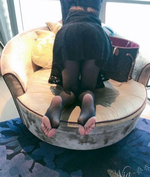 亚美裸体xxxx极品少妇_HD免费观看视频