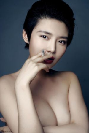 亚洲精品综合精品自拍图片_4K神马在线观看
