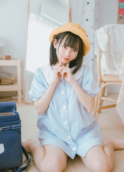 女教师～淫辱の教室蜜臀在线观看_超清影视在线观看